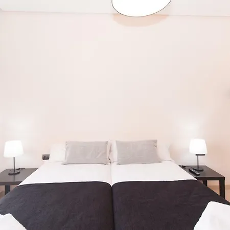 Bet Apartments - Canovas Rooms-3