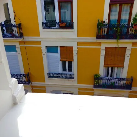 Valencian Dreams Non-Touristy Apartament-2