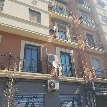 Domus Valencia Apartamentos Centro Frente A Torres De Serrano-3