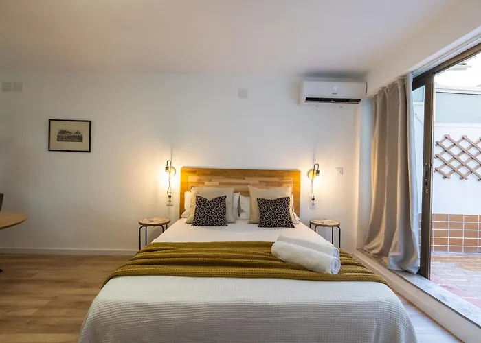 Florit Flats - The Apolo Suite
