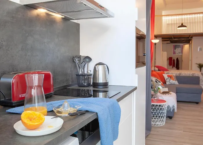 Nb - Cozy Loft Steps From City Of Arts & Sciences