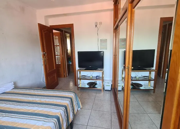 Rooms On Malvarrosa Beach
