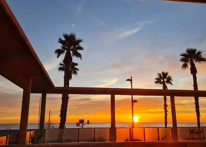 Beach Valencia Luxury Apartment With Terrace And Sea Views