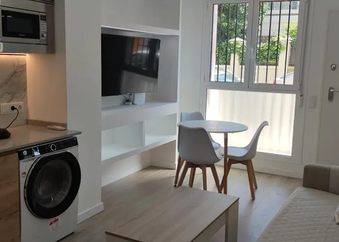 Precioso Apartamento De Diseno Para 4-6 Personas Vt-55212-V Valenza, Spagna