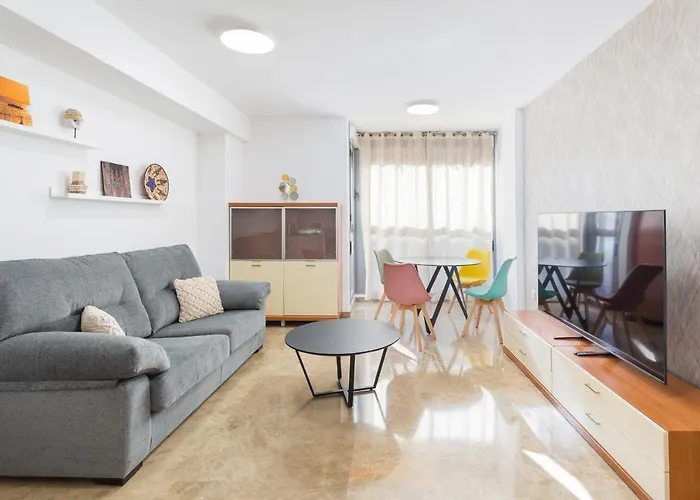 Piso familiar cerca del centro, AC y Wifi gratis (PA)
