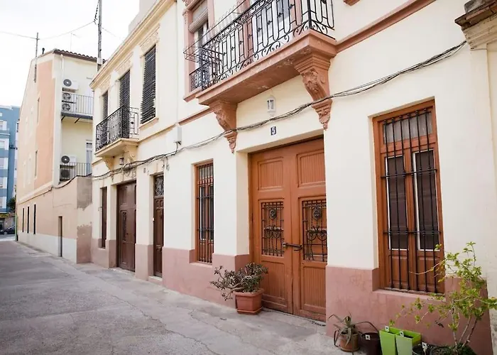 Family Century House With Terrace And Parking