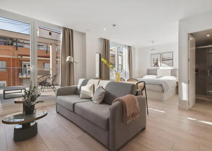 Limehome Valencia Carrer Del Pare Palau I Quer, Spanien