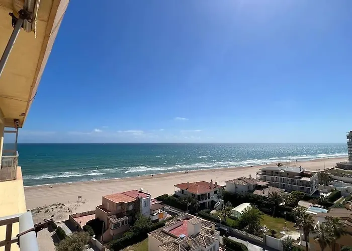 Apartamento con acceso directo a la playa
