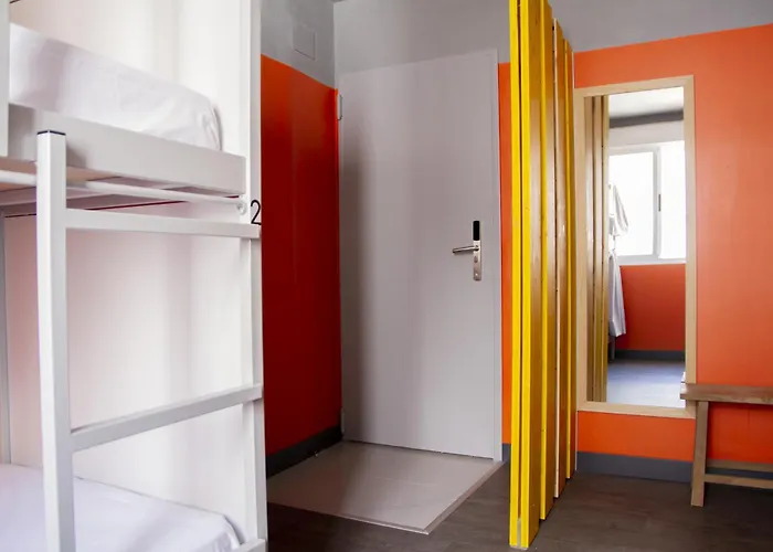 Room Valencia, Spanien