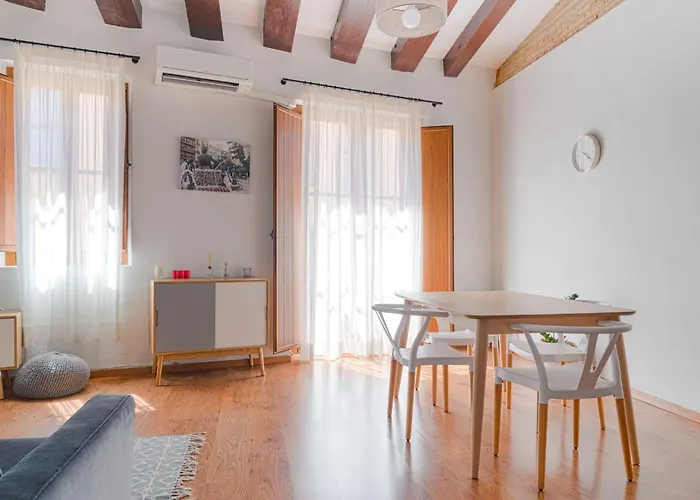 Baja Flat By Invalencia