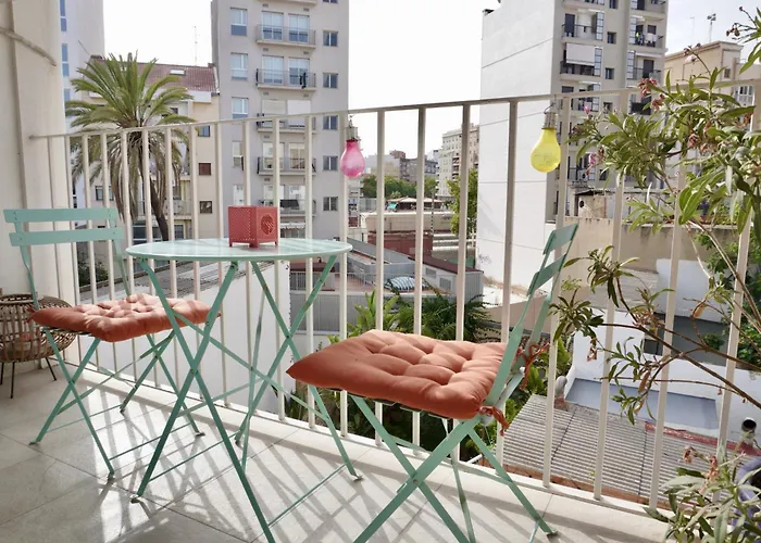 Hosted By Gracie Appartement Valencia, Spanje