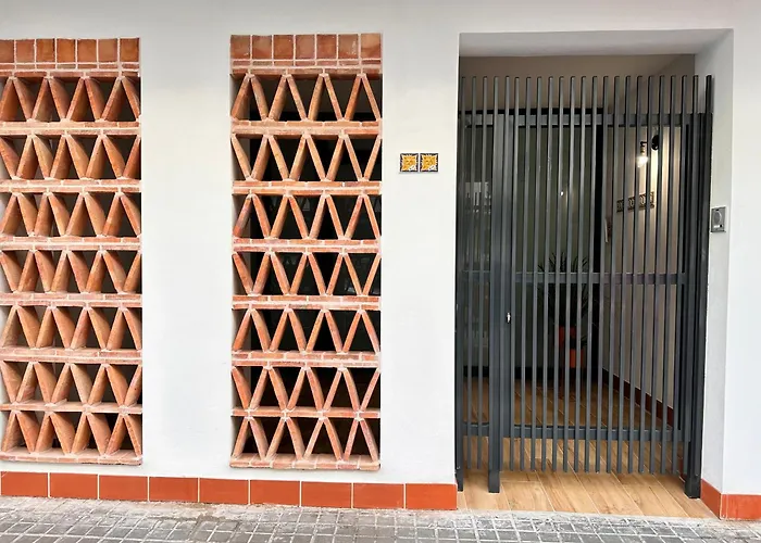 Valencia & Suites Ayora