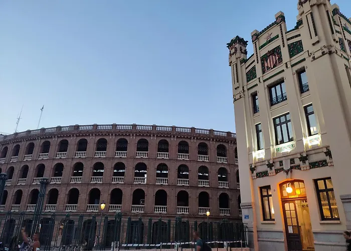 Turia Gardens Rooms - Authentic Valencia Downtown Parklife - Vlc Urban Rental