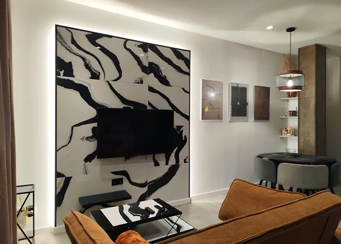 Amplio Estudio En