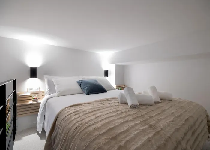 Rm1 - Loft Valencia Comodos Estudios Duplex Cerca A La Avenida Del Puerto, Spagna
