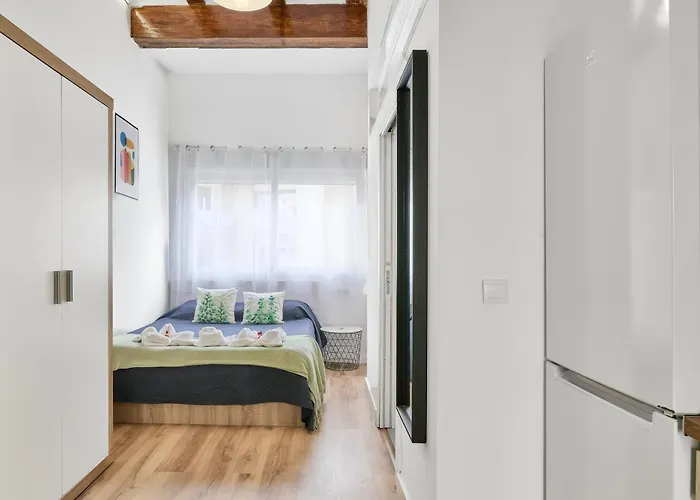 Ferienwohnung RUZAFA Modern Lofts Valencia, Spanien