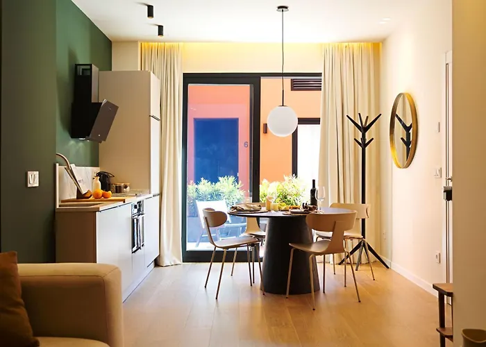 Saristays Valencia Modern & O