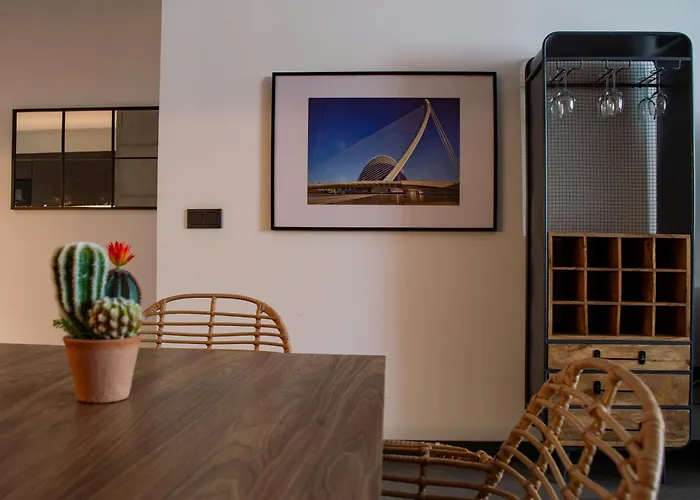 Calatrava By Alma Suites