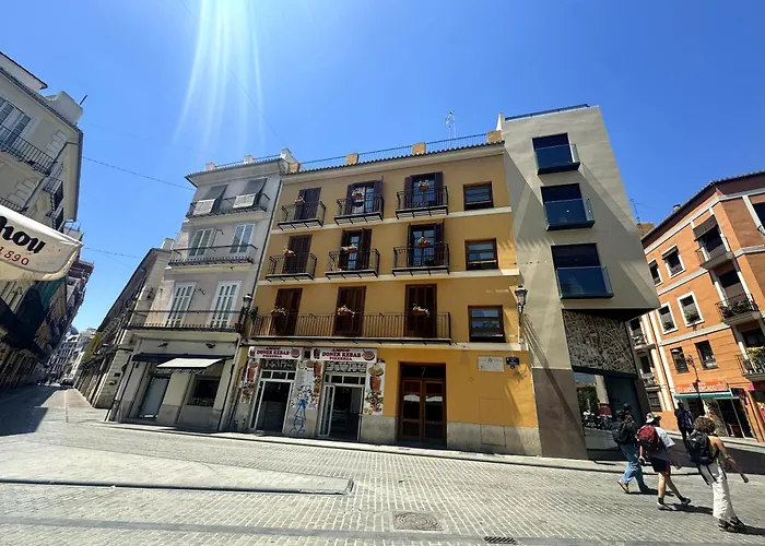 Moderno Apartamento En La Plaza Del Tossal