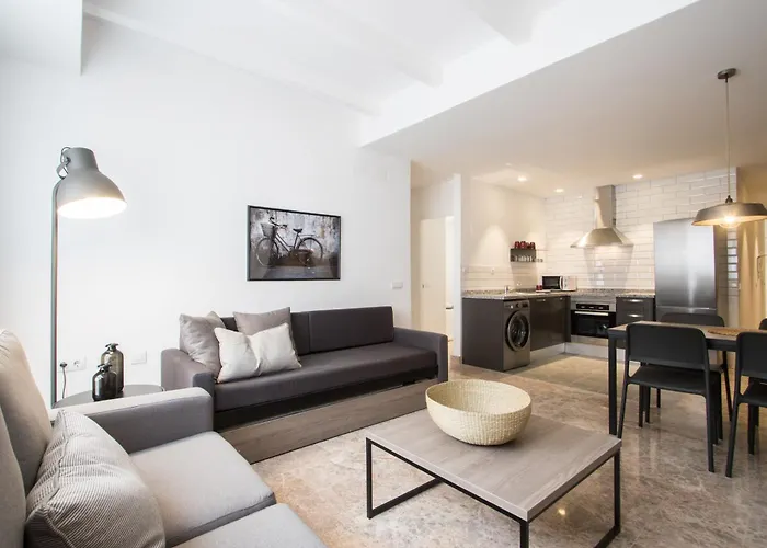 Apartamentos La Marina