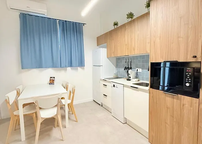 Travel Habitat Oceanografic Suites