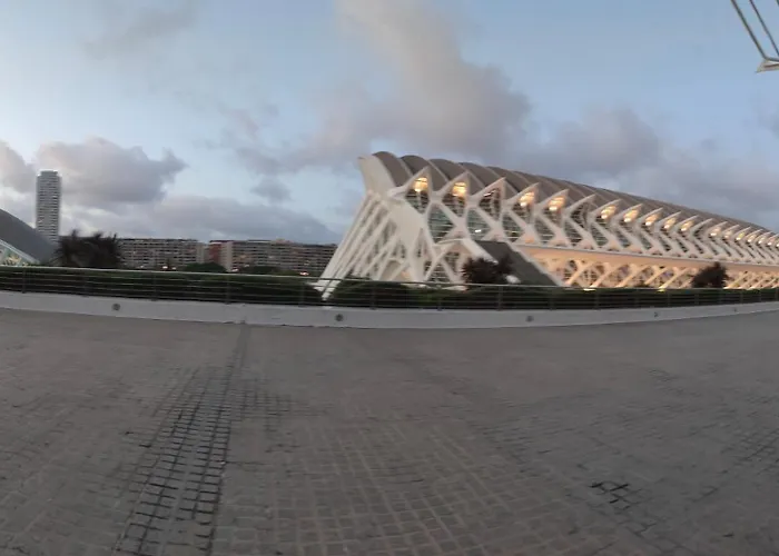 Habitacion cerca a Ciudad de las Artes y las Ciencias