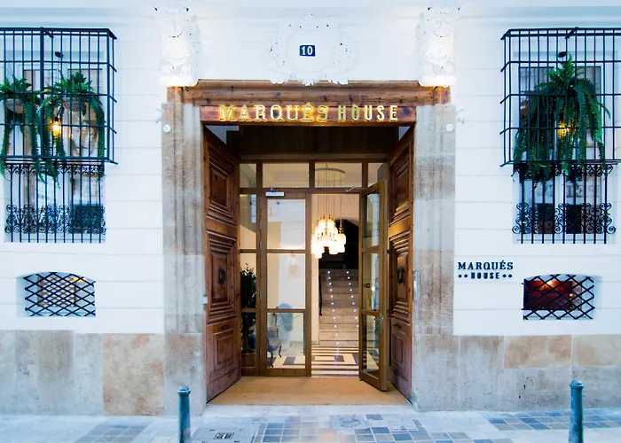 Myr Marques House
