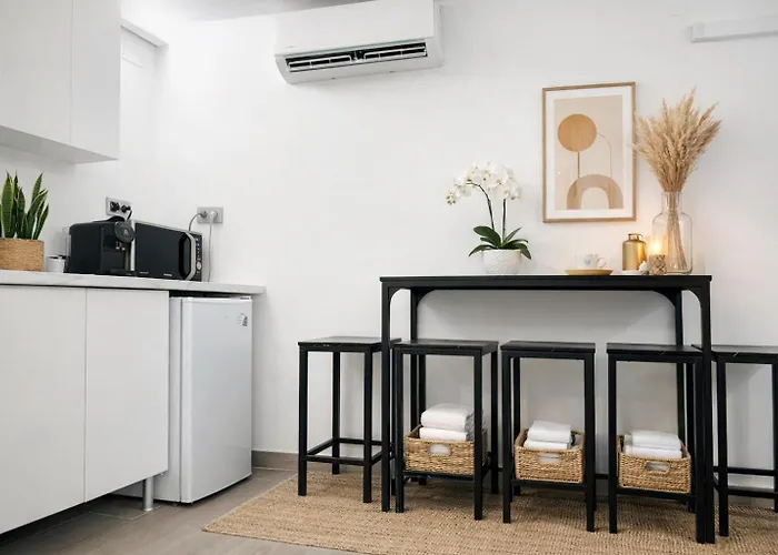Avakian Suite Valenza, Spagna