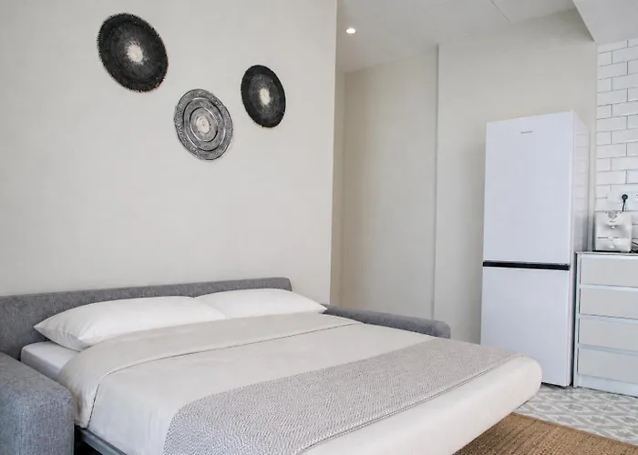 Florit Flats - City Arts & Port Suites - 15 Min Beach Valenza, Spagna