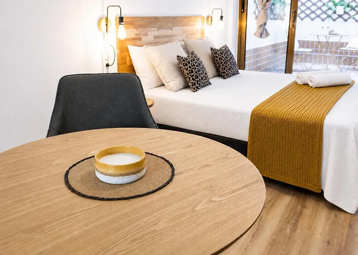 Florit Flats - The Apolo Suite