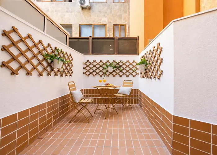 Florit Flats - The Apolo Suite