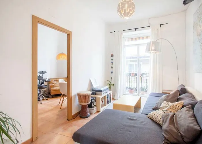 Luminous & Cosy Down Town Apartment Valenza, Spagna