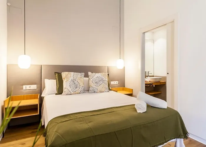 Valencia Guest Puerto Suite Auto Check