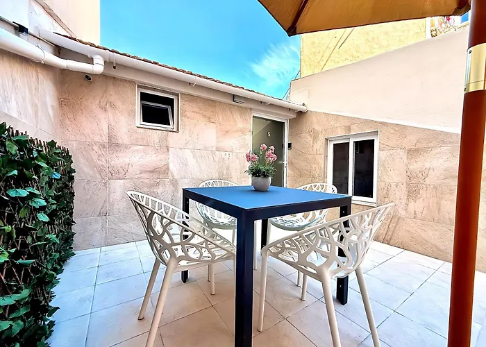 Loft Independiente Con Piscina Compartida En Centro De Valencia